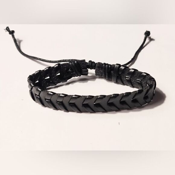 Men's bracelet leather braided black new d42 - Picture 1 of 1